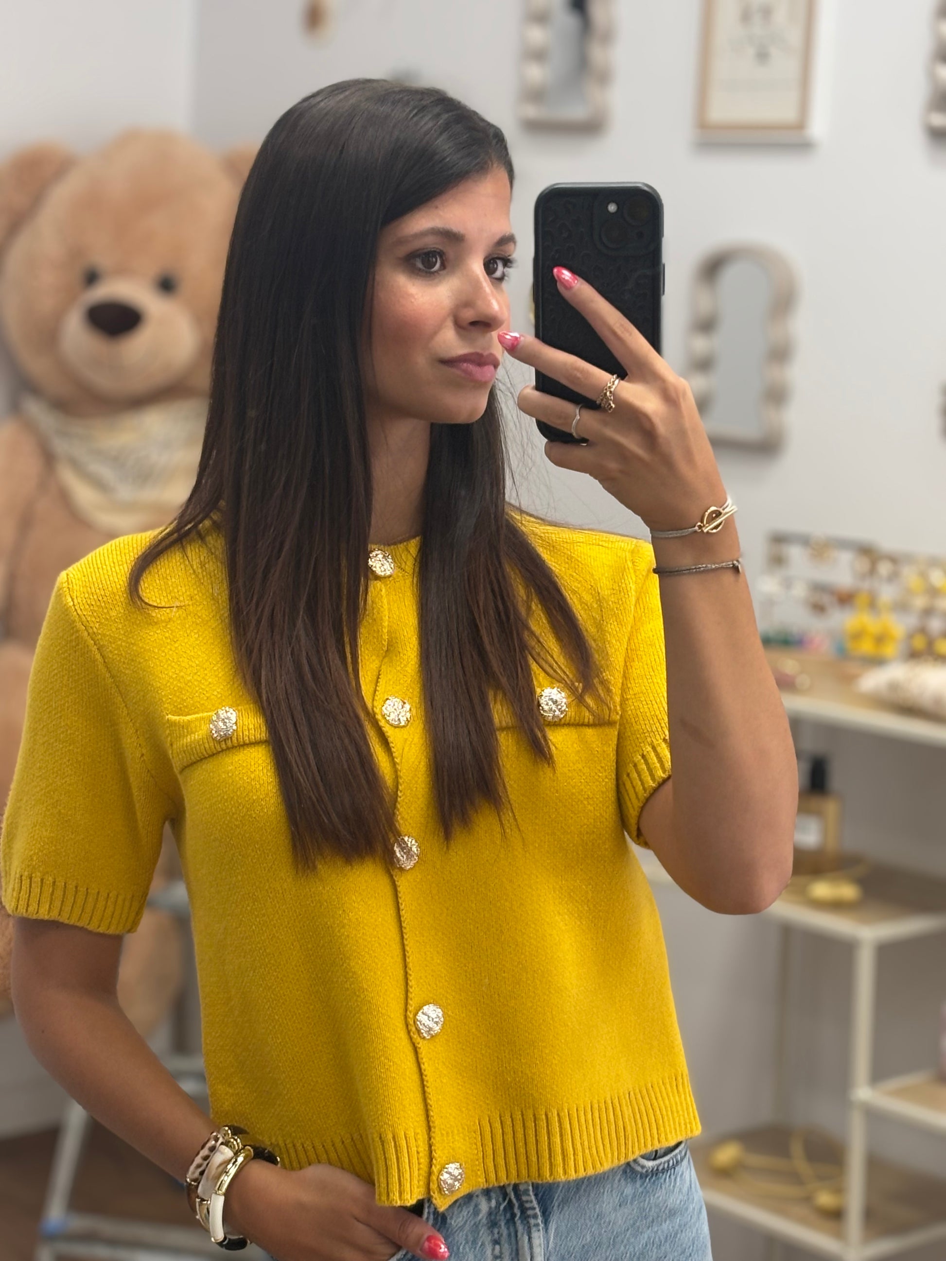 Gilet Cardigan Jaune Élégant avec Bouton Doré – Chic et Confortable