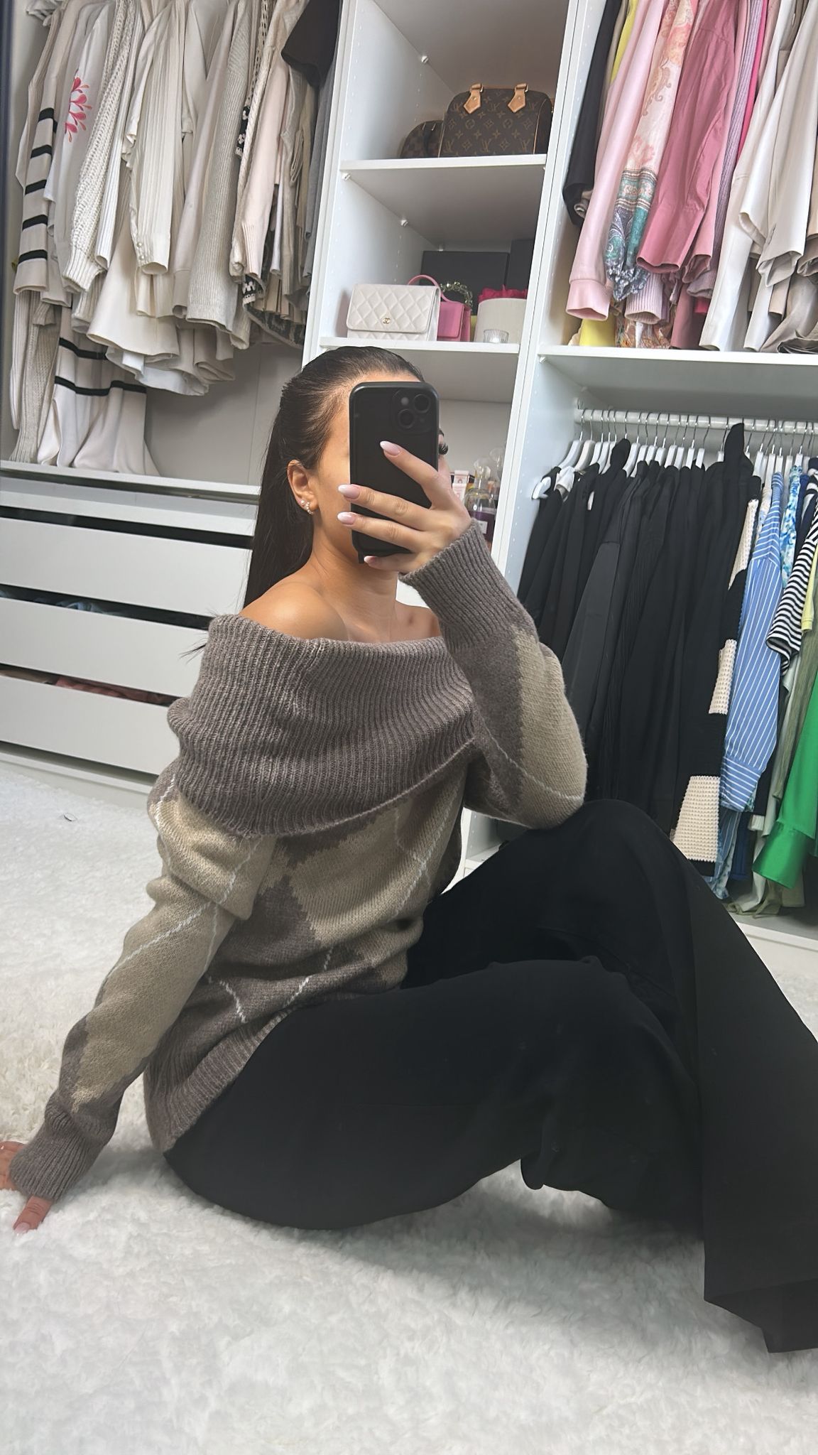 Pull col bateau à carreaux marron et taupe – Maille douce & élégante