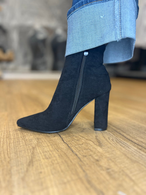 Bottines à Talon Carré – Élégance & Maintien