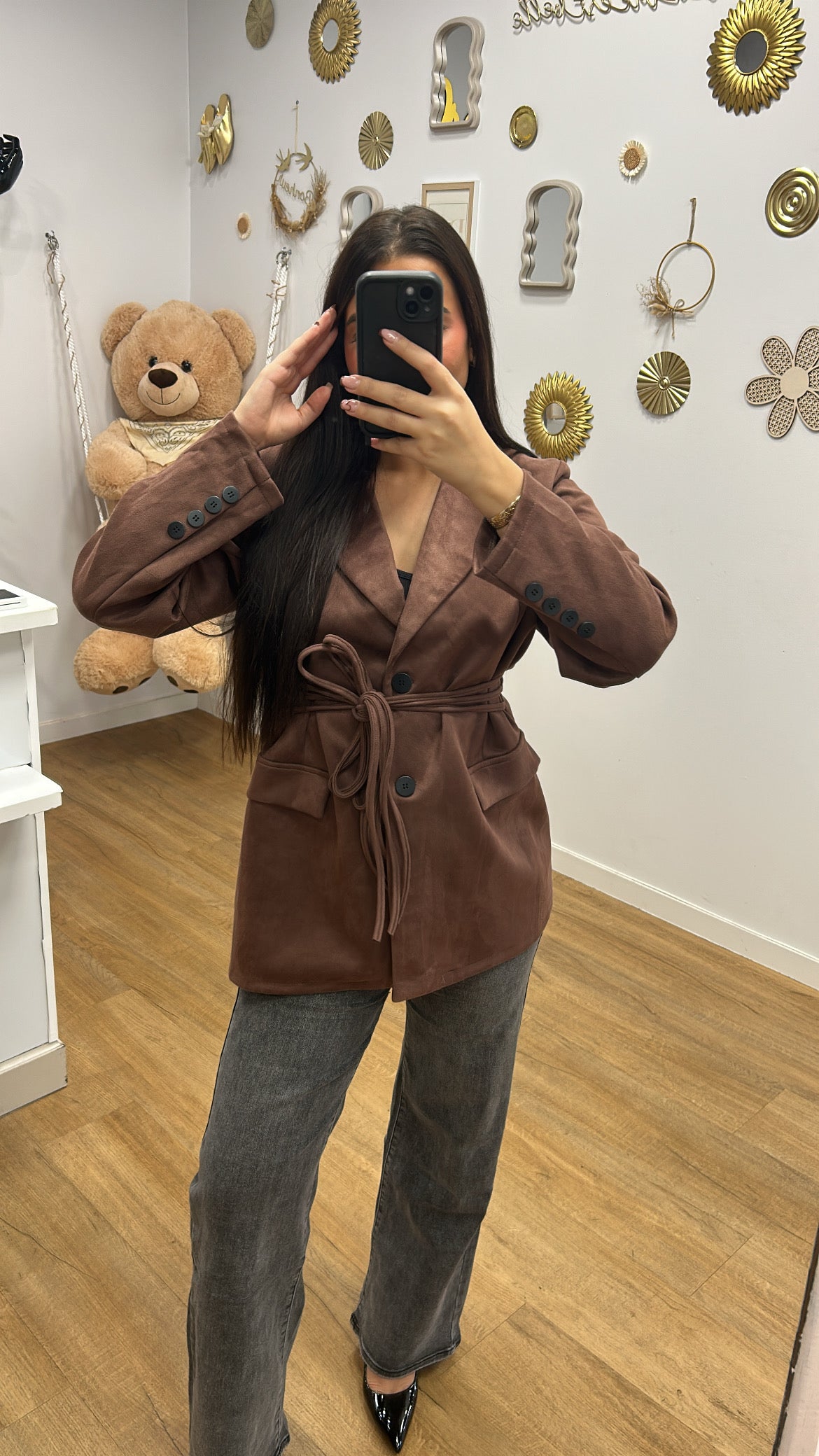 Blazer suède avec nœud – Élégance structurée