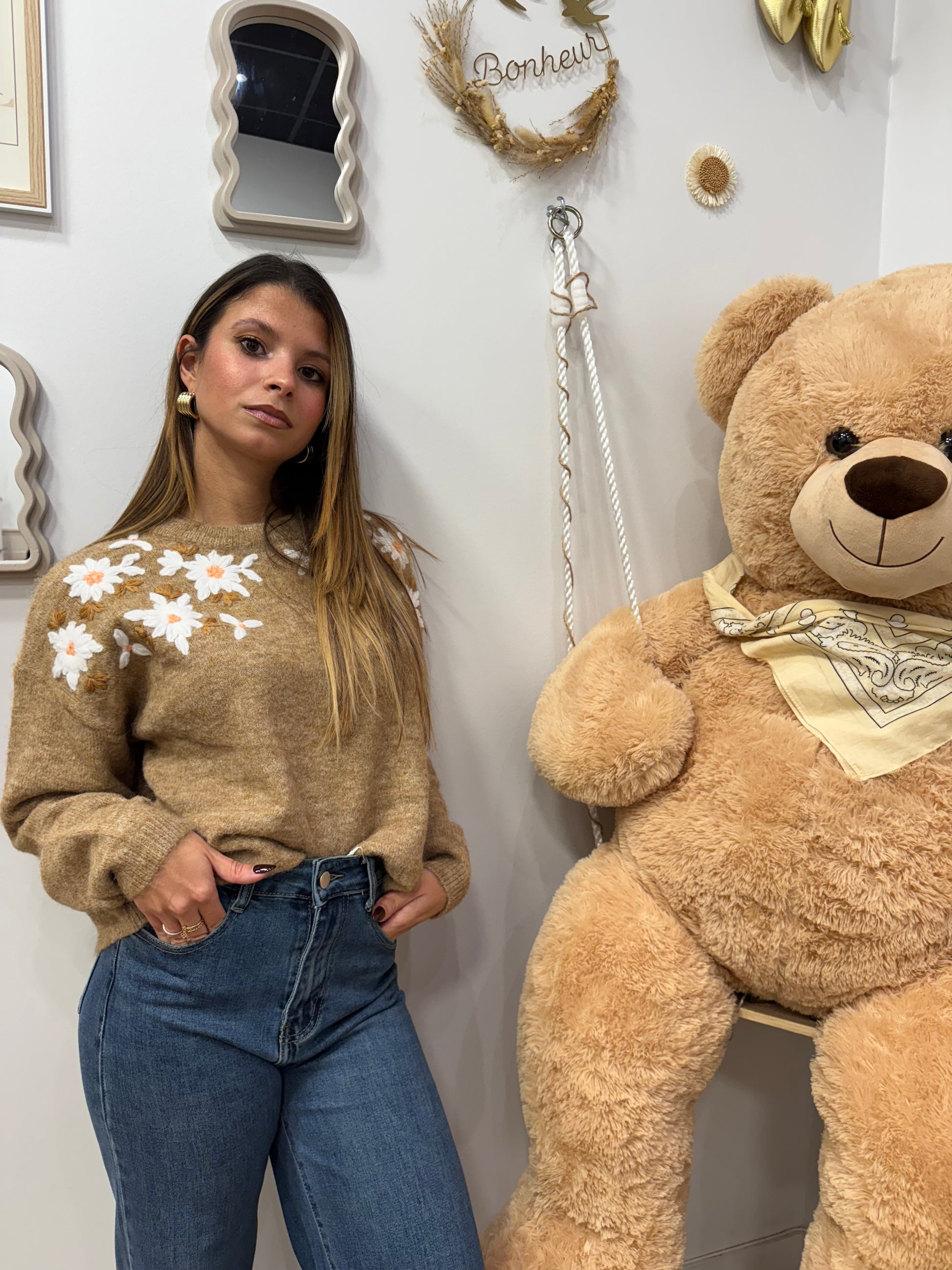 Pull doux à fleurs  – Plusieurs coloris