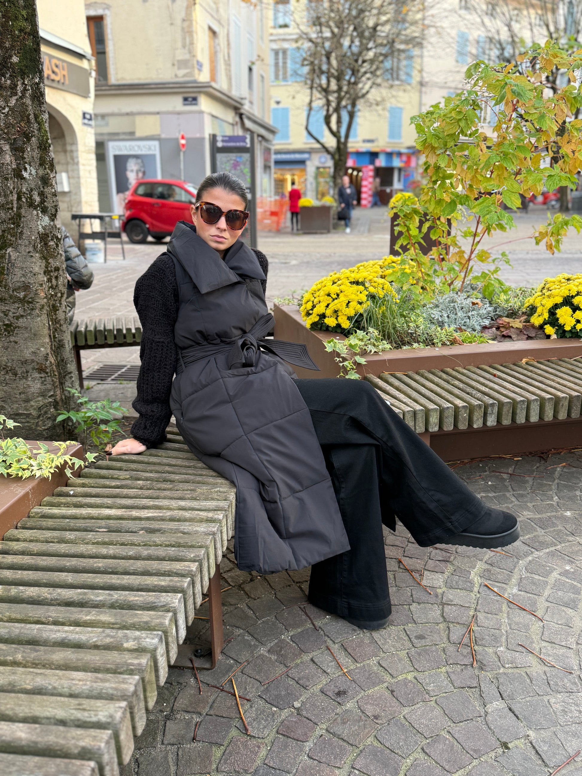 Doudoune noire cintrée femme manches coupées