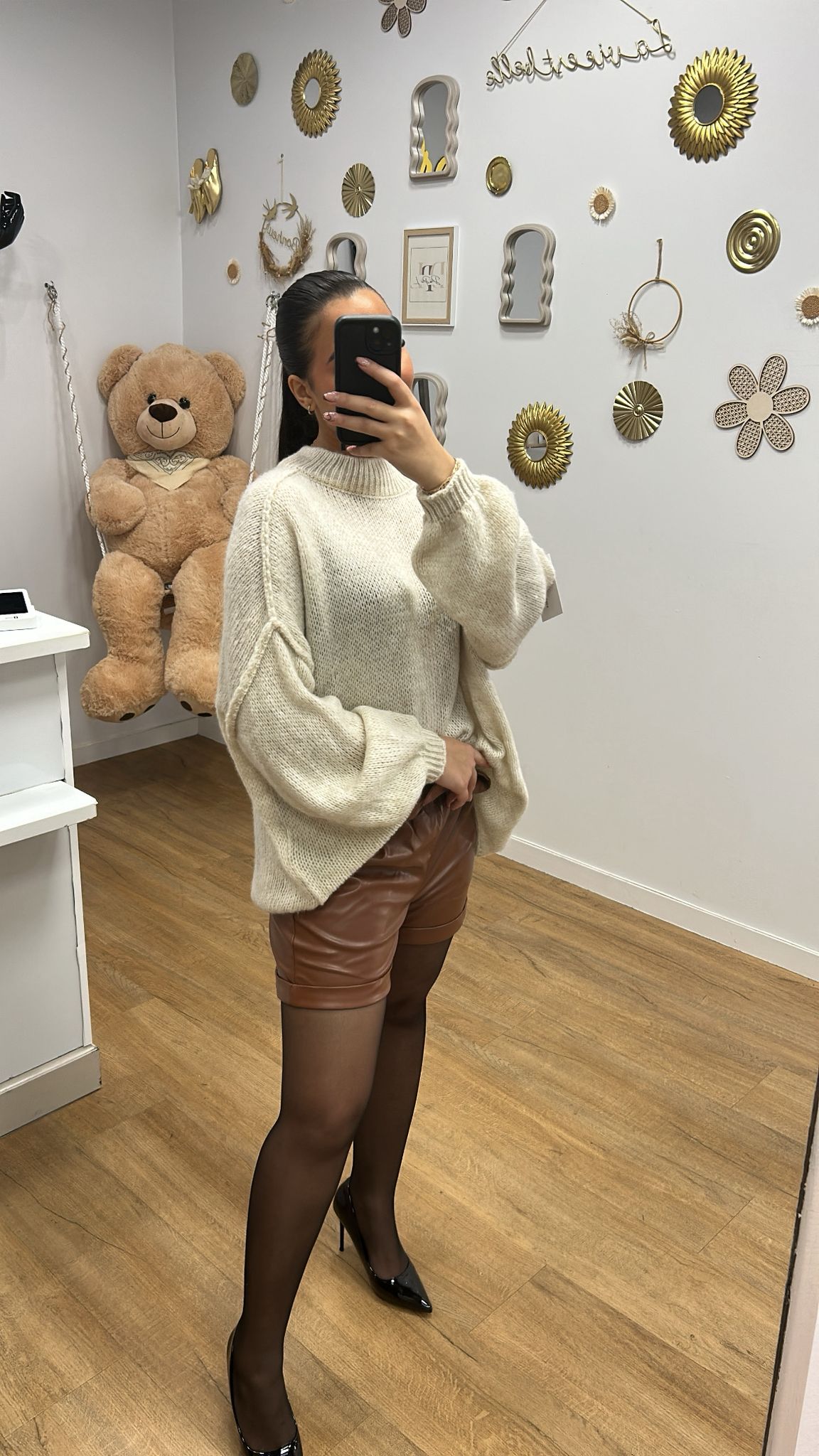 Short en simili-cuir femme – Coupe tendance & texture cuir