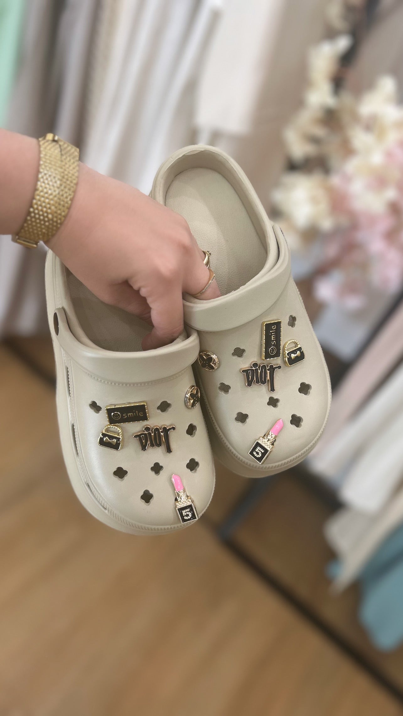 DESTOCKAGE - Crocs avec bijoux -