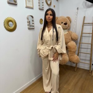 Ensemble Beige Strass – Élégance & Raffinement - Prêt-à-porter féminin Bourg-en-Bresse